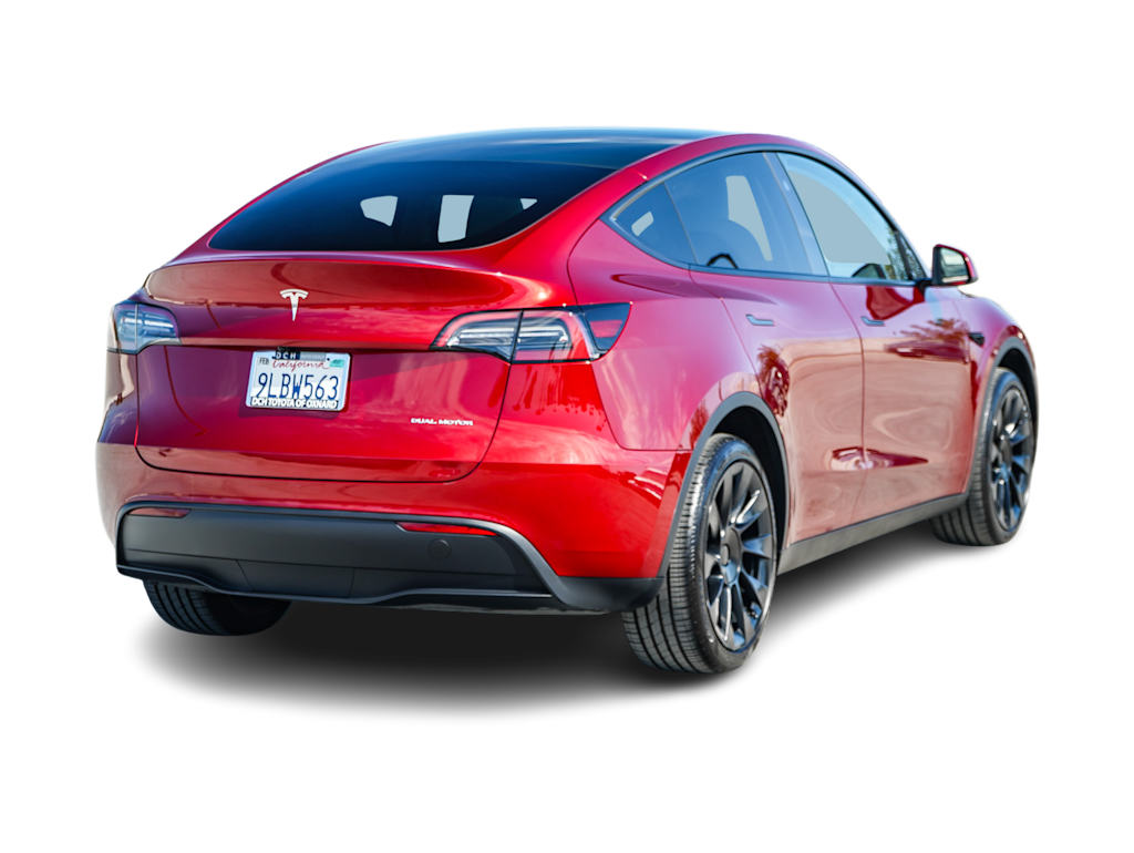 Thumbnail: 2024 Tesla Model Y - 15