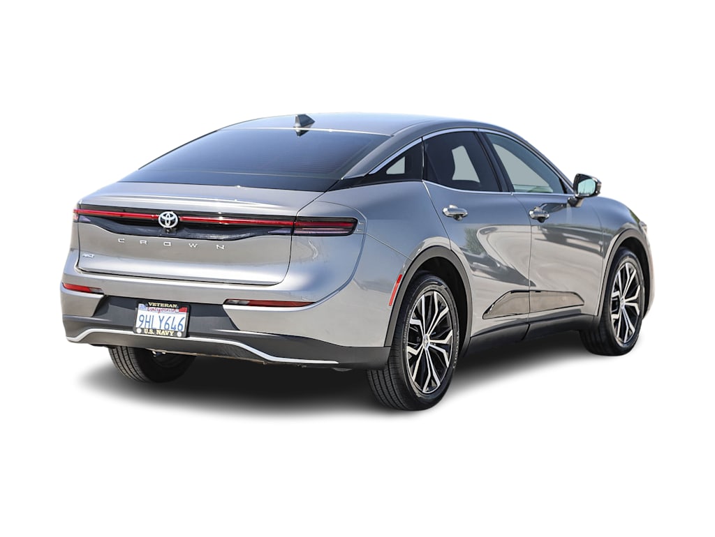 Thumbnail: 2023 Toyota Crown - 18