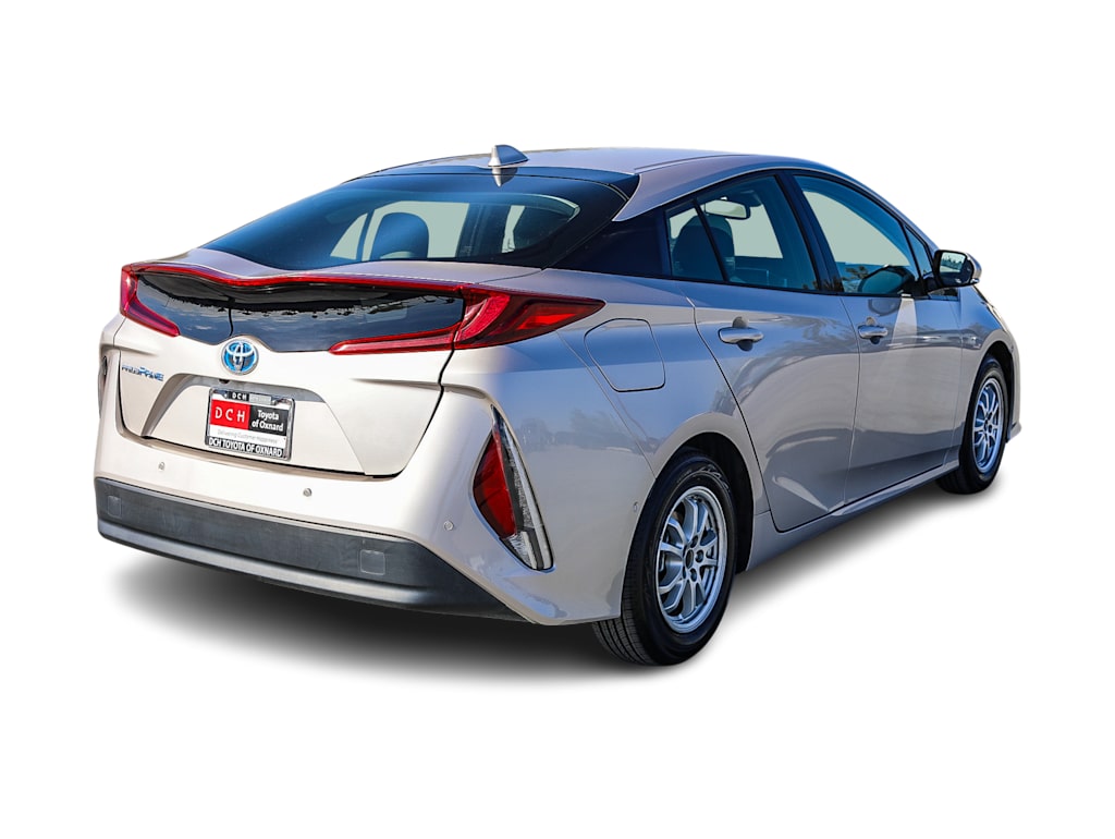 Thumbnail: 2017 Toyota Prius Prime - 17