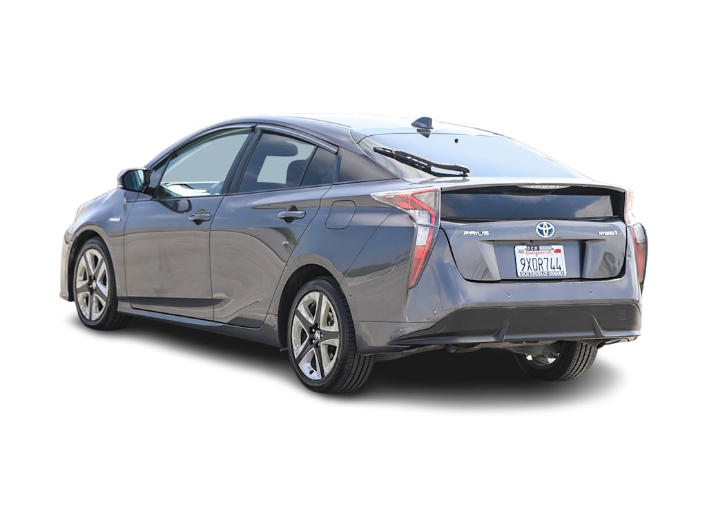 Thumbnail: 2016 Toyota Prius - 3