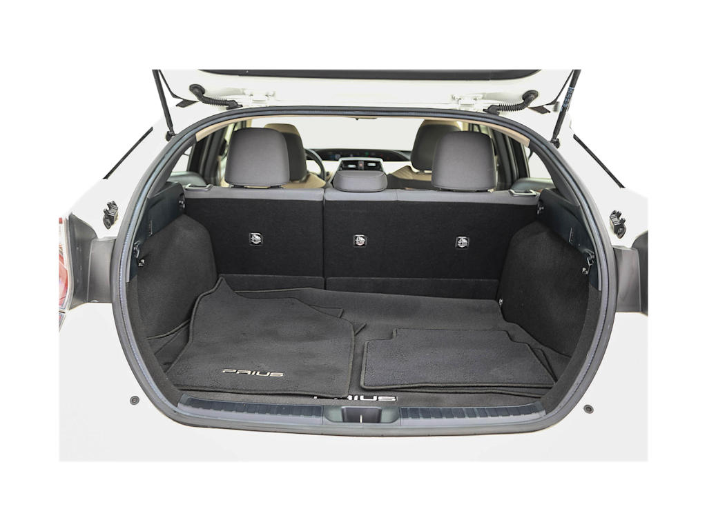 Thumbnail: 2016 Toyota Prius - 13