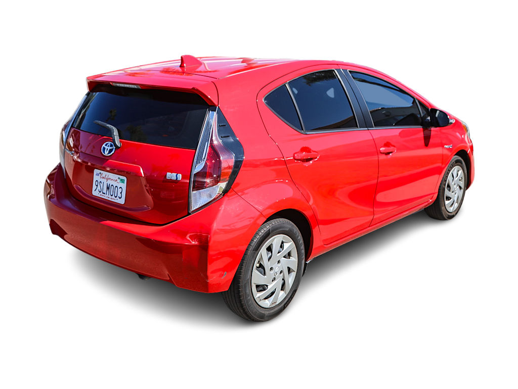 Thumbnail: 2015 Toyota Prius c - 14