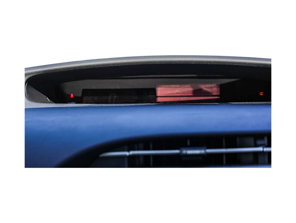 Thumbnail: 2012 Toyota Prius - 14