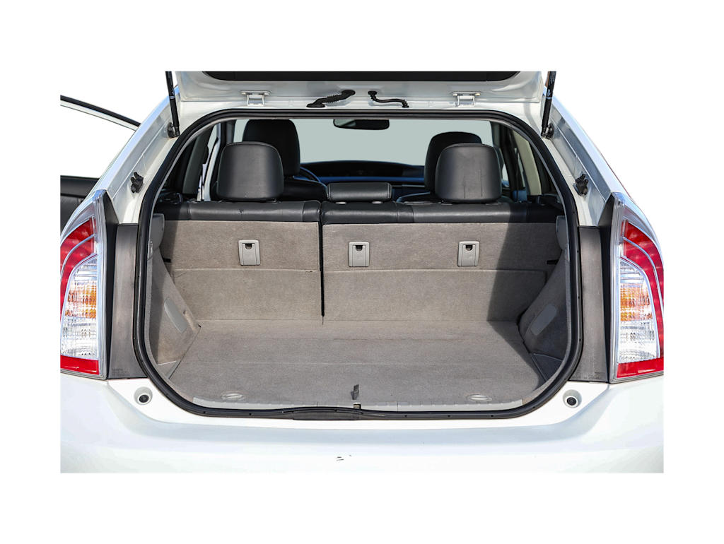 Thumbnail: 2015 Toyota Prius - 16