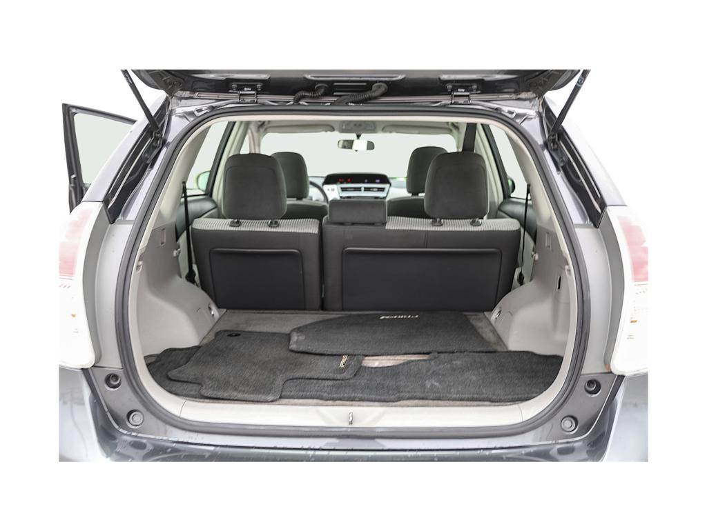 Thumbnail: 2015 Toyota Prius v - 15