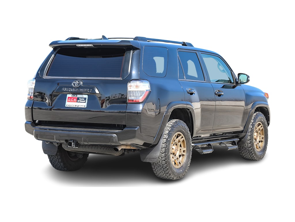 Thumbnail: 2022 Toyota 4Runner - 18