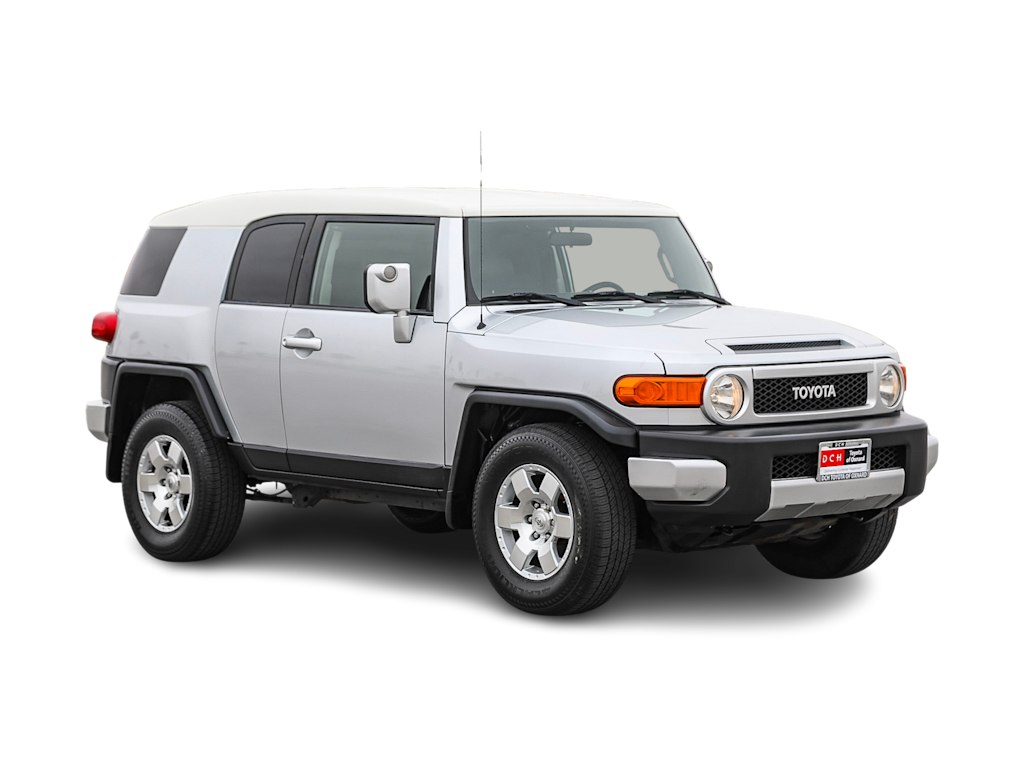 2007 Toyota FJ Cruiser Base 17