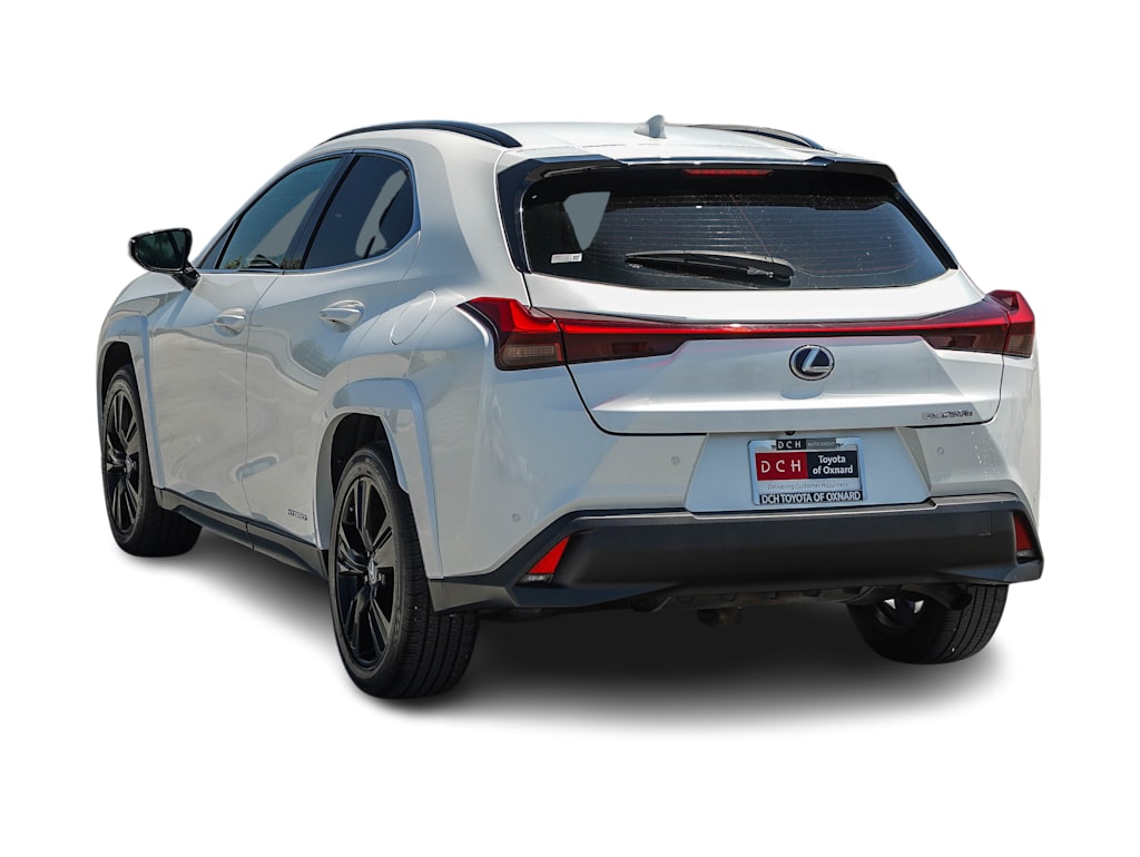 Thumbnail: 2021 Lexus UX - 3
