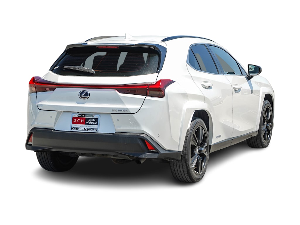 Thumbnail: 2021 Lexus UX - 19