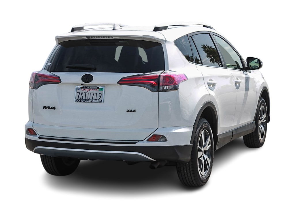 Thumbnail: 2016 Toyota RAV4 - 19
