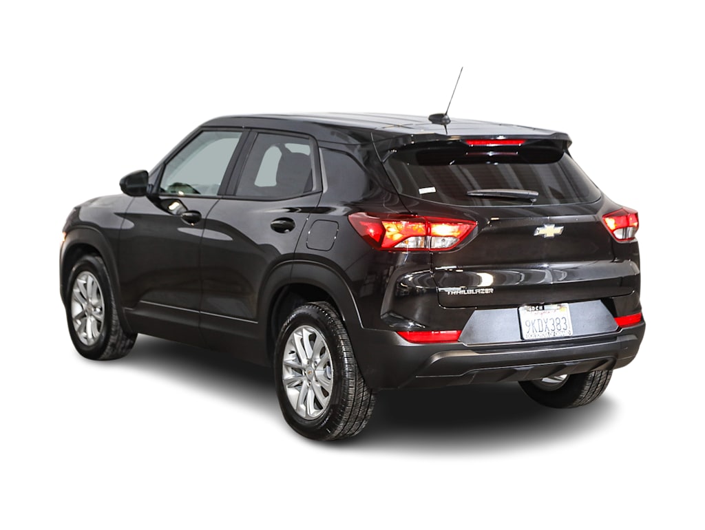Thumbnail: 2024 Chevrolet TrailBlazer - 3