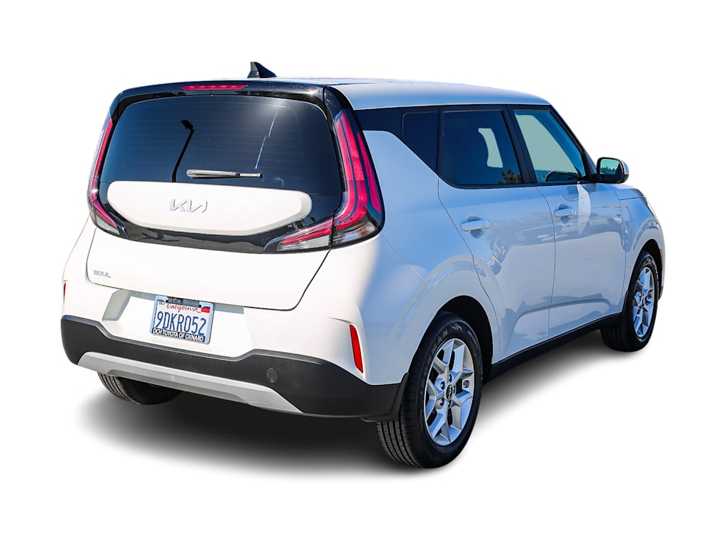 Thumbnail: 2023 Kia Soul - 18