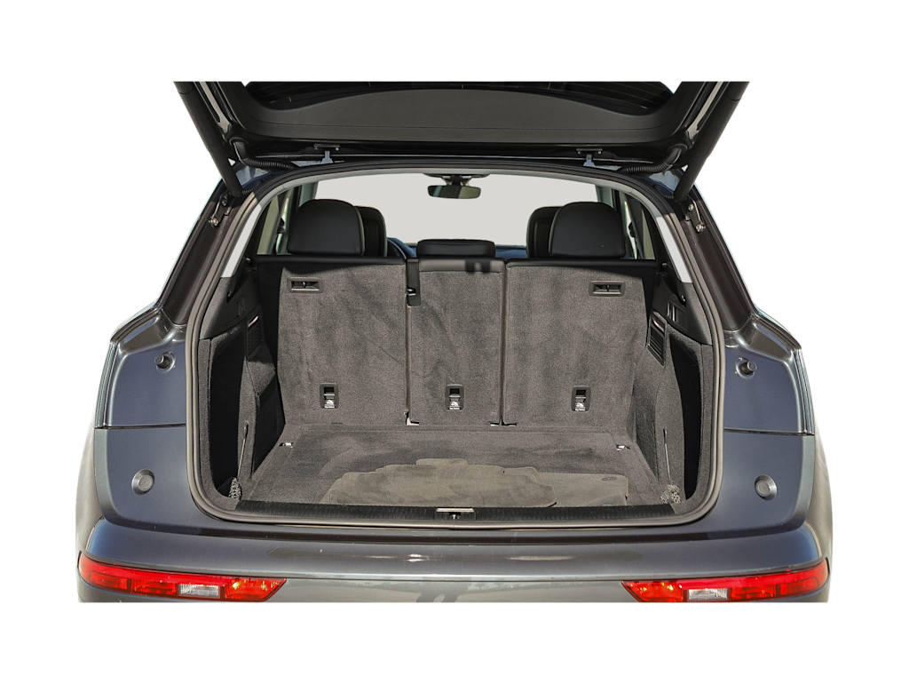 Thumbnail: 2020 Audi Q5 - 15