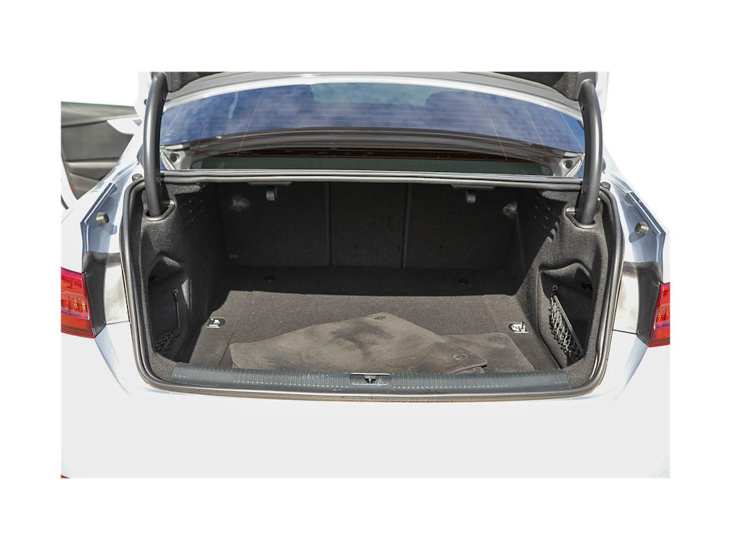 Thumbnail: 2017 Audi A4 - 16