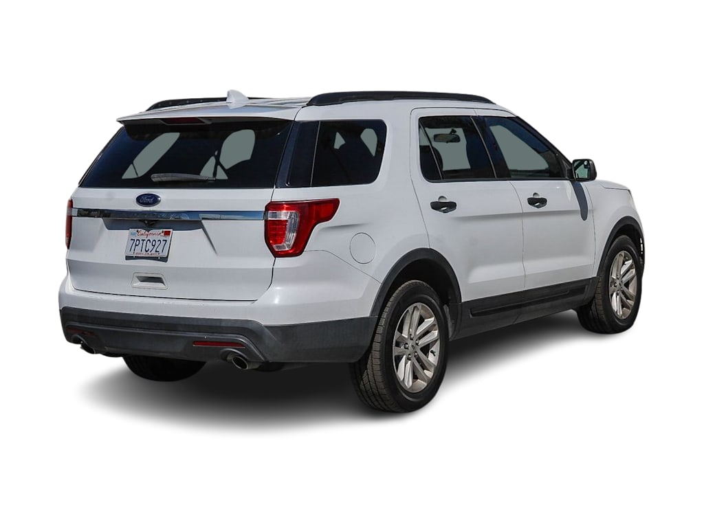 Thumbnail: 2016 Ford Explorer - 8