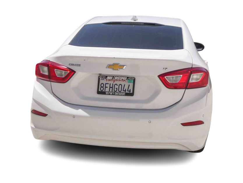 Thumbnail: 2018 Chevrolet Cruze - 3