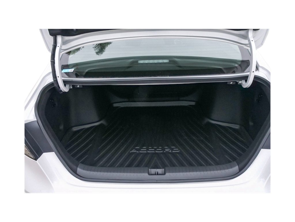 2025 Honda Accord SE 16
