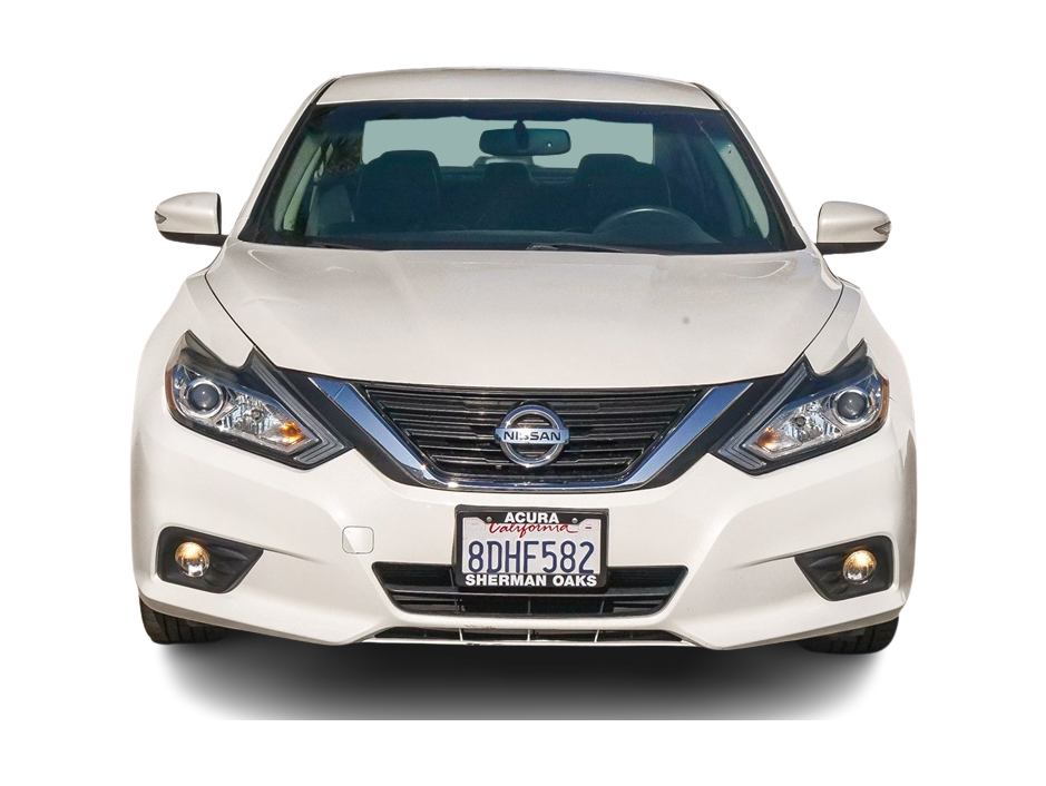 Thumbnail: 2017 Nissan Altima - 4