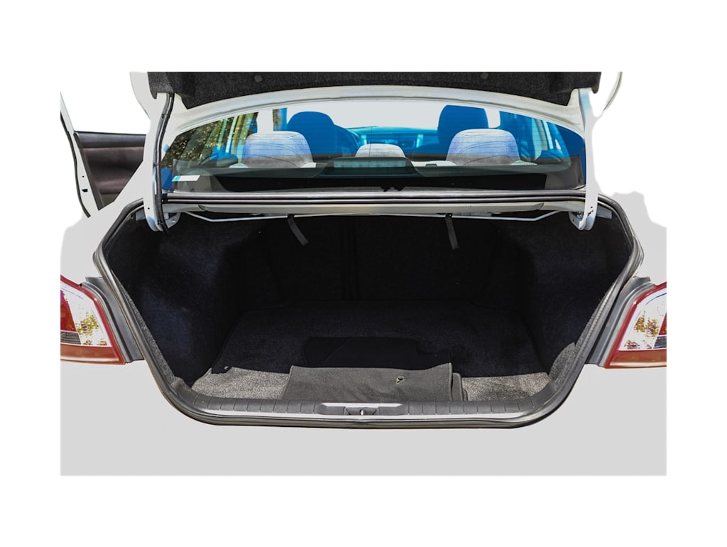 2013 Nissan Altima SV 16