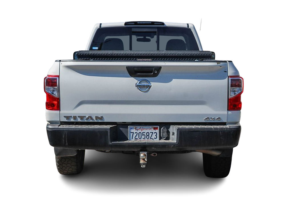 Thumbnail: 2017 Nissan Titan - 3
