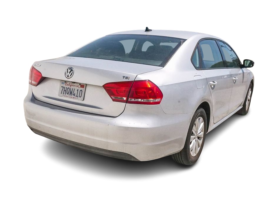 Thumbnail: 2014 Volkswagen Passat - 10