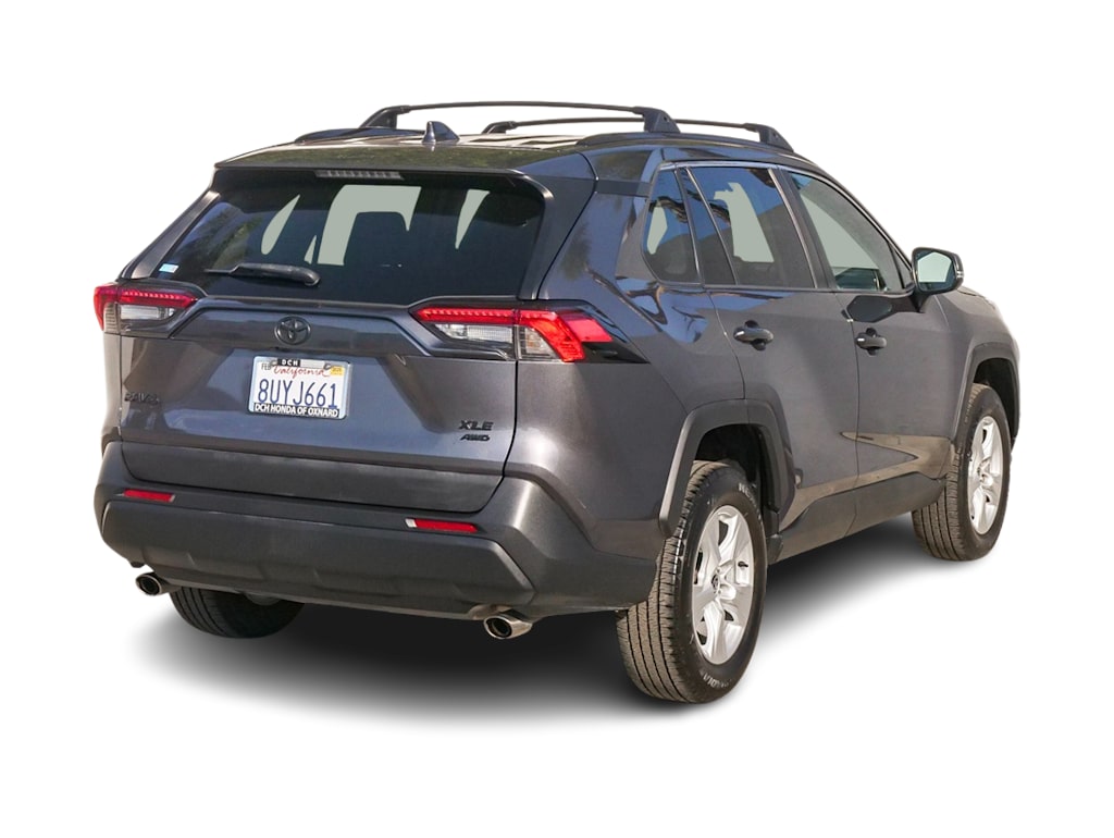 2021 Toyota RAV4 XLE 20