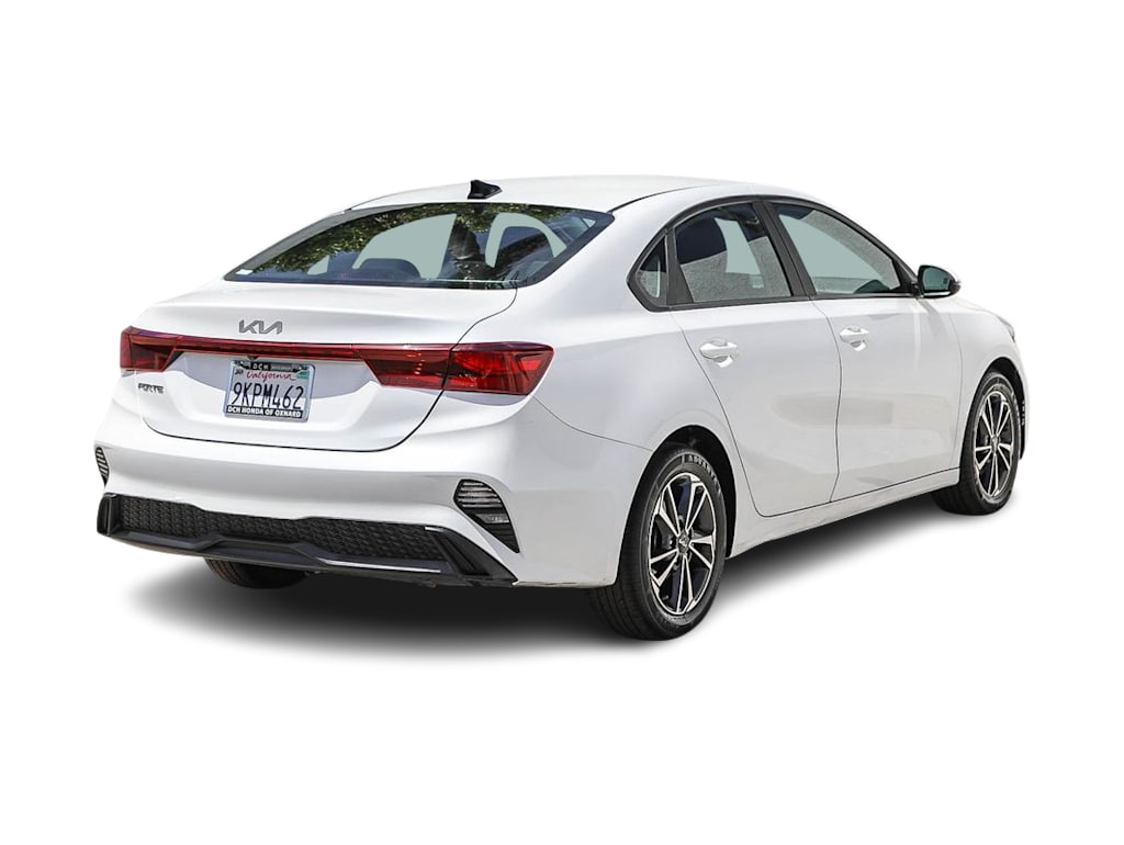 Thumbnail: 2024 Kia Forte - 18