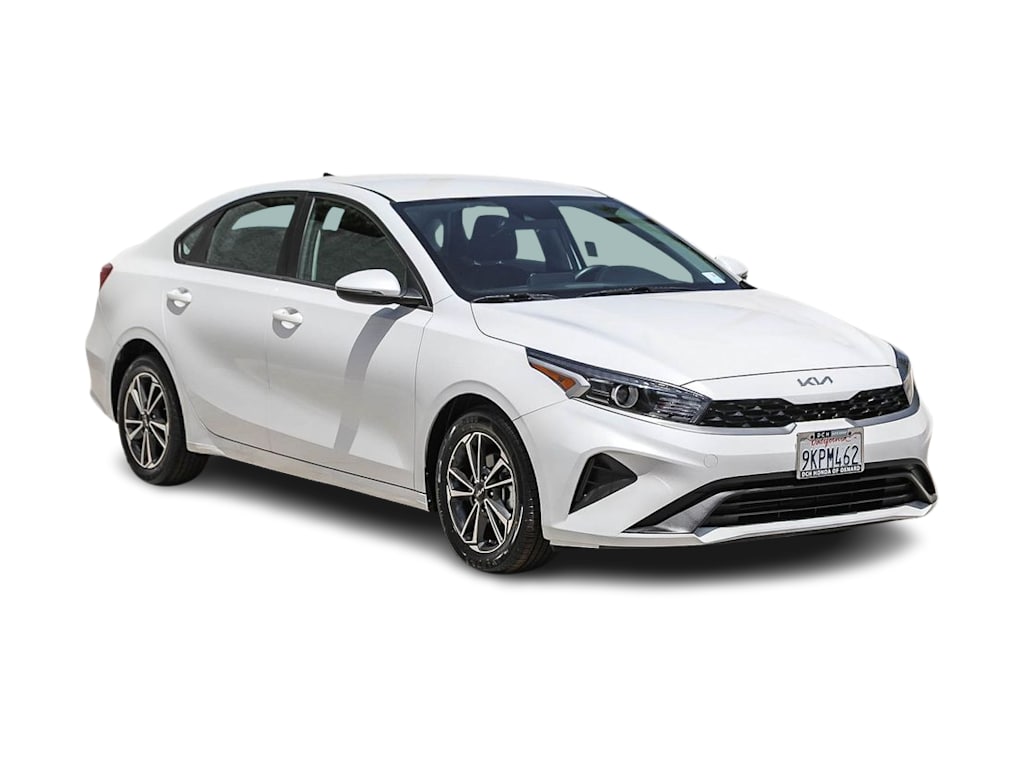 Thumbnail: 2024 Kia Forte - 17