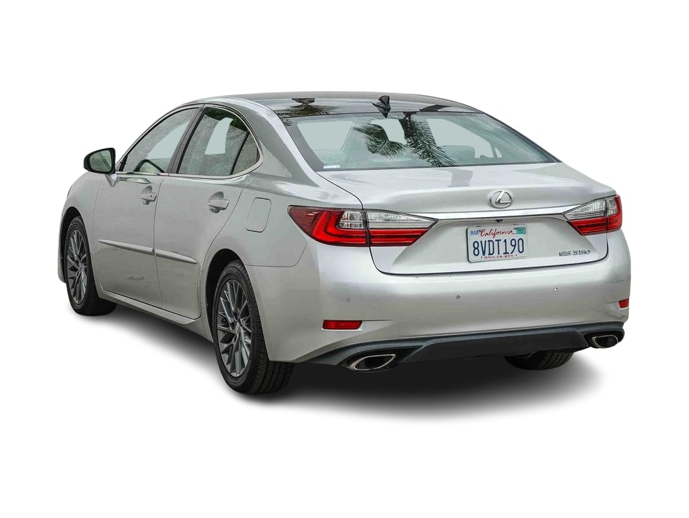 Thumbnail: 2018 Lexus ES - 2