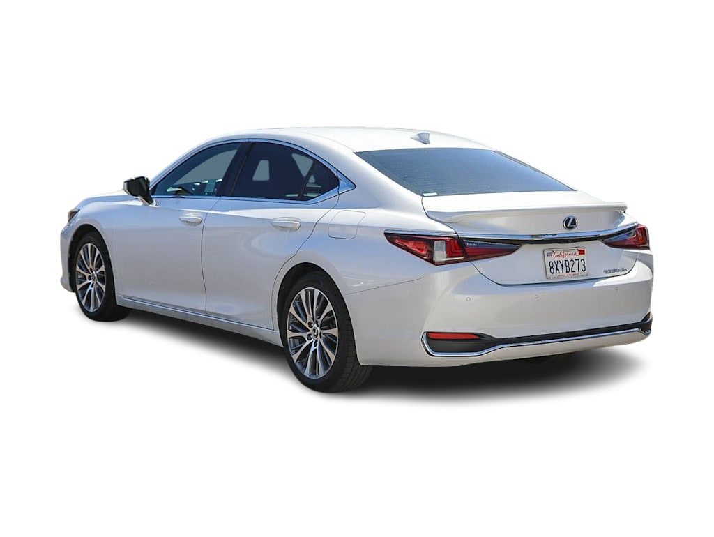Thumbnail: 2021 Lexus ES - 2