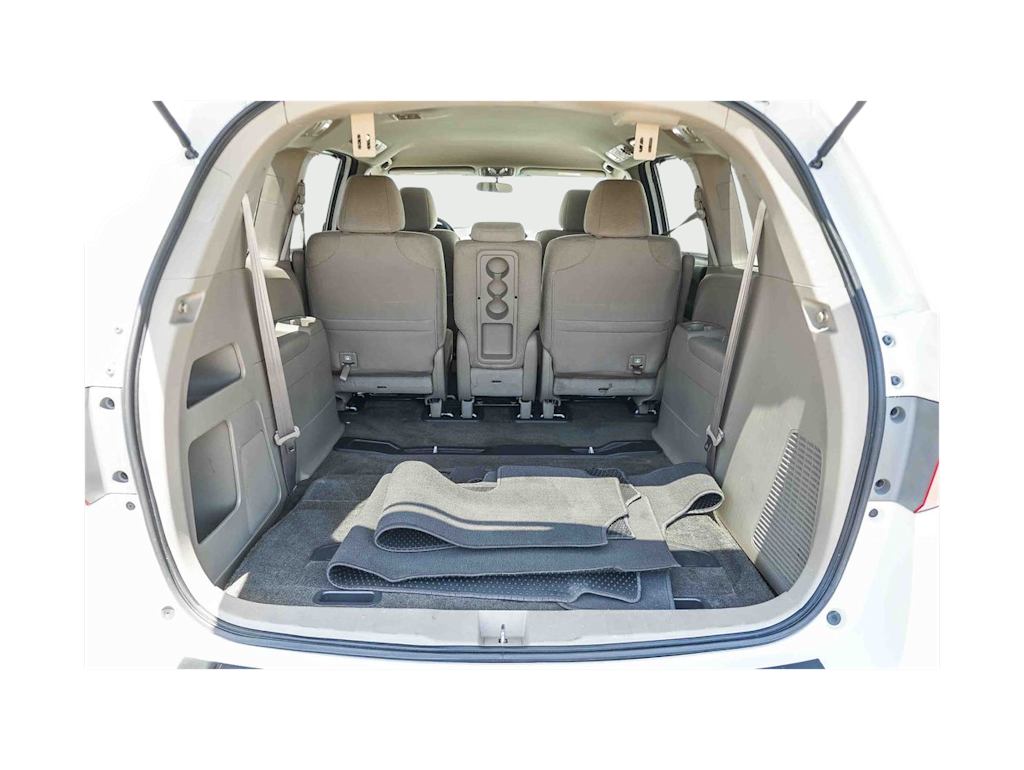 Thumbnail: 2013 Honda Odyssey - 17