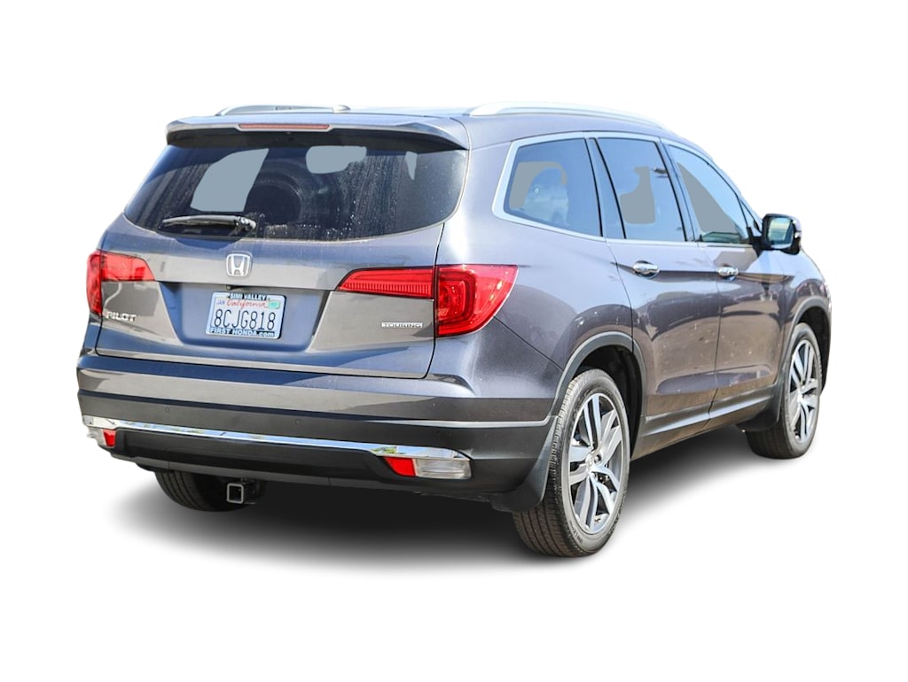 Thumbnail: 2017 Honda Pilot - 8