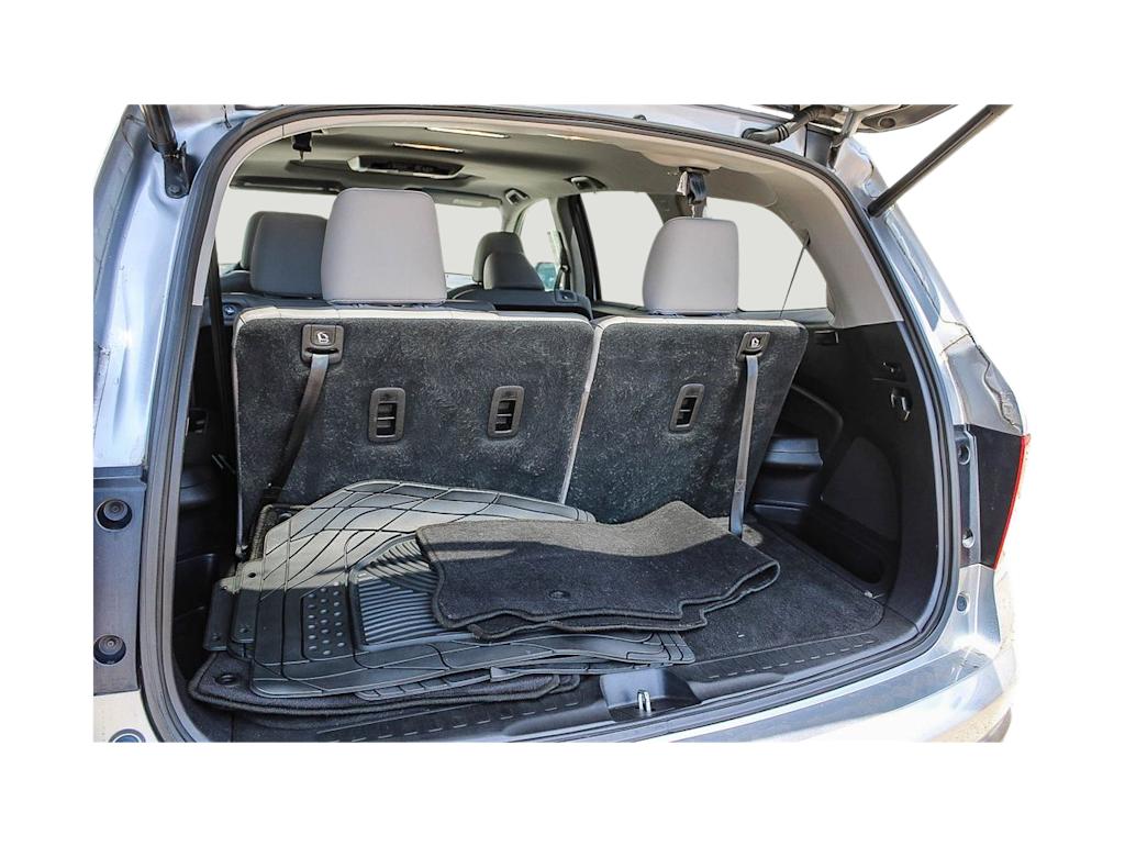 Thumbnail: 2018 Honda Pilot - 15