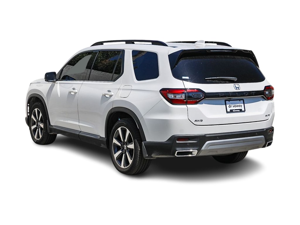 Thumbnail: 2023 Honda Pilot - 2