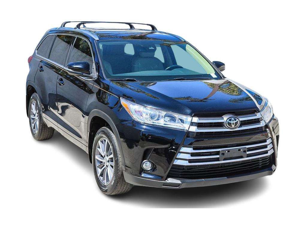 Thumbnail: 2017 Toyota Highlander - 14
