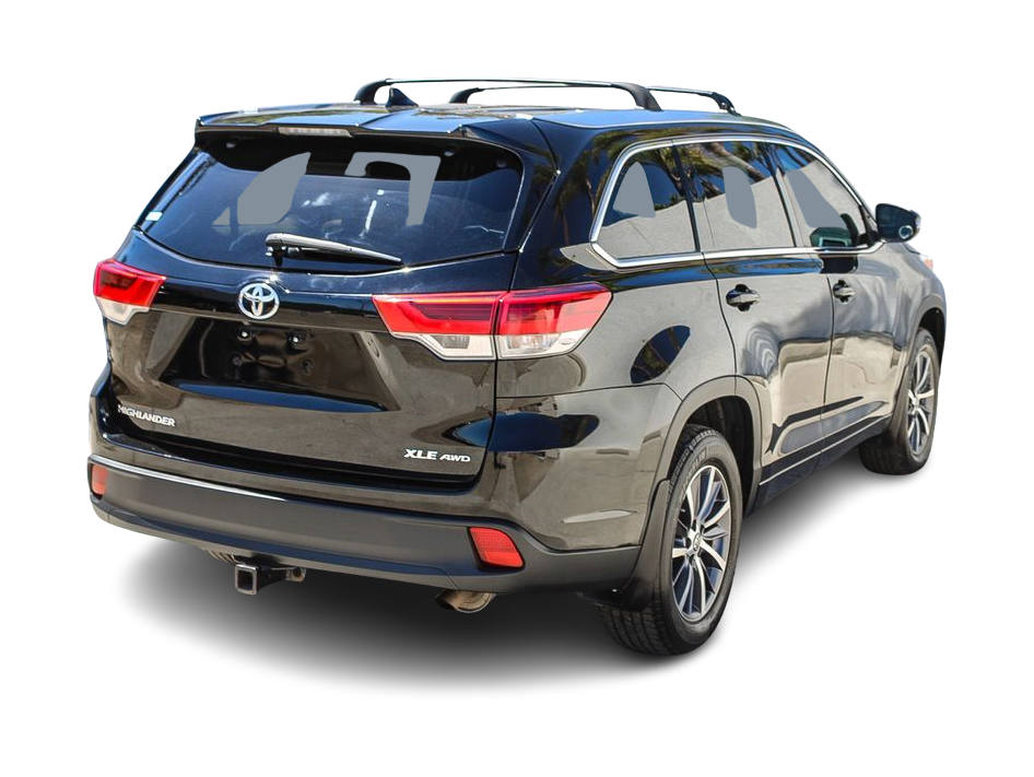 Thumbnail: 2017 Toyota Highlander - 17