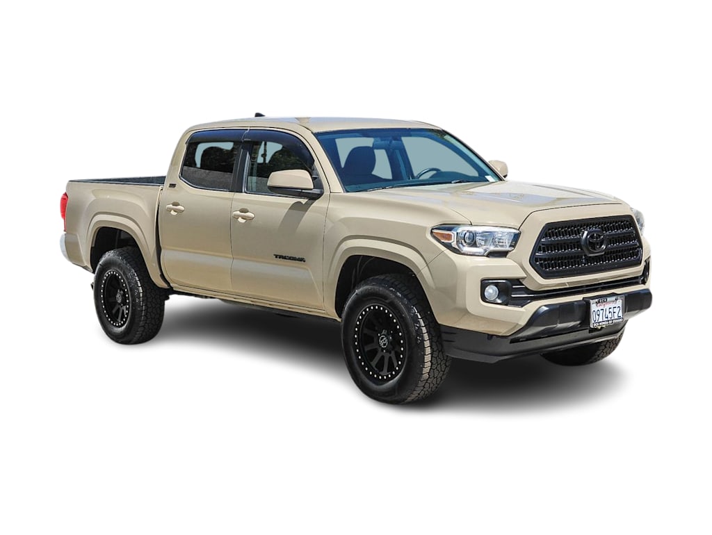 Thumbnail: 2017 Toyota Tacoma - 18