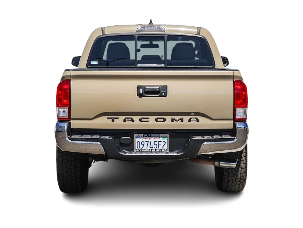 Thumbnail: 2017 Toyota Tacoma - 4