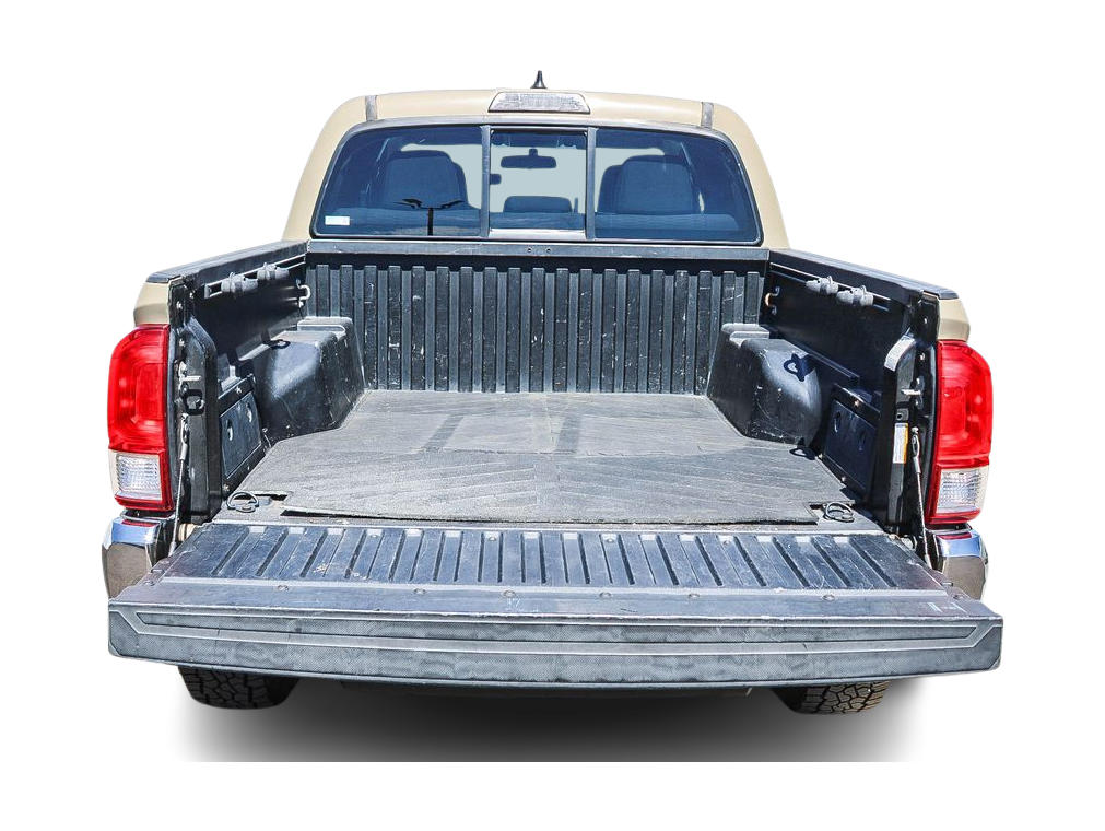 Thumbnail: 2017 Toyota Tacoma - 16