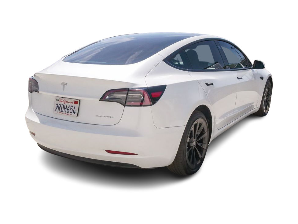 Thumbnail: 2023 Tesla Model 3 - 11