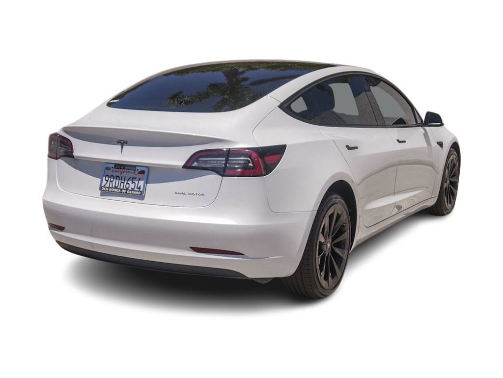 Thumbnail: 2023 Tesla Model 3 - 17