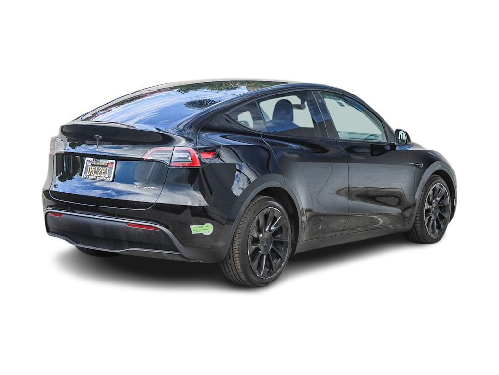 Thumbnail: 2022 Tesla Model Y - 17