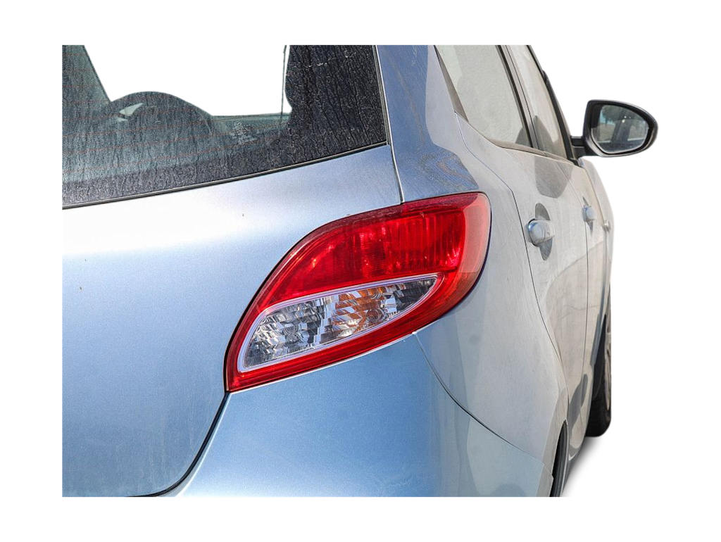 Thumbnail: 2013 Mazda Mazda2 - 10