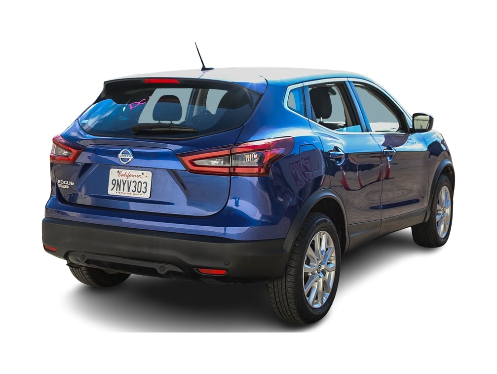 Thumbnail: 2021 Nissan Rogue Sport - 9