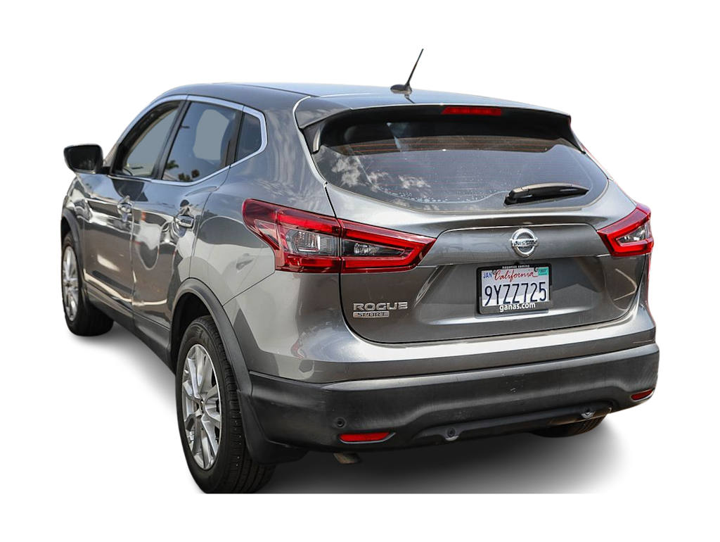 Thumbnail: 2021 Nissan Rogue Sport - 2