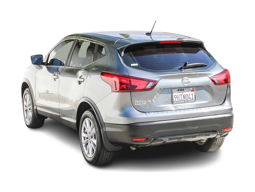 Thumbnail: 2018 Nissan Rogue Sport - 3