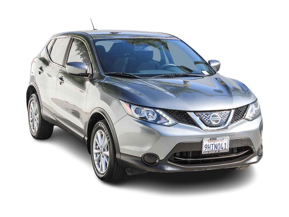Thumbnail: 2018 Nissan Rogue Sport - 15