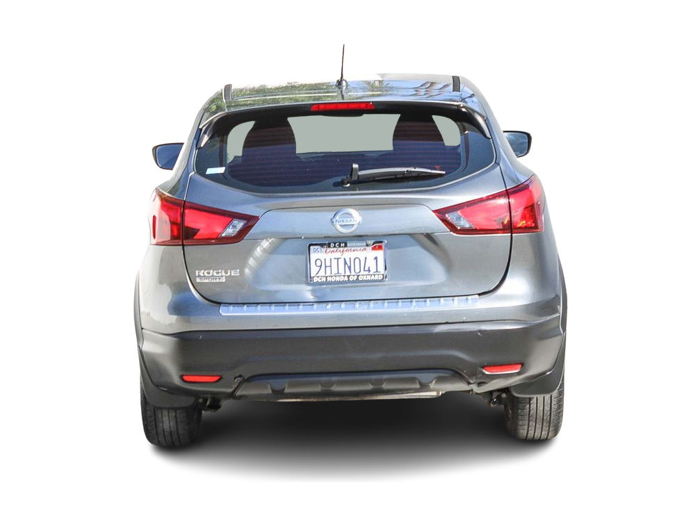 Thumbnail: 2018 Nissan Rogue Sport - 4