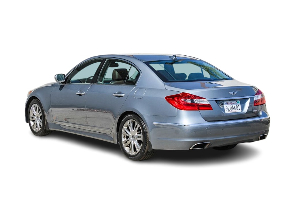 Thumbnail: 2014 Hyundai Genesis - 2