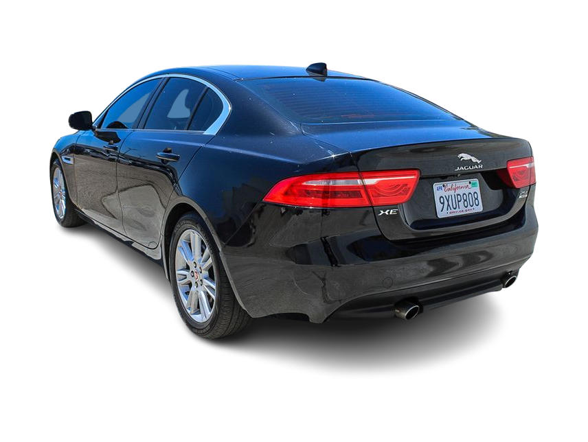 Thumbnail: 2018 Jaguar XE - 2